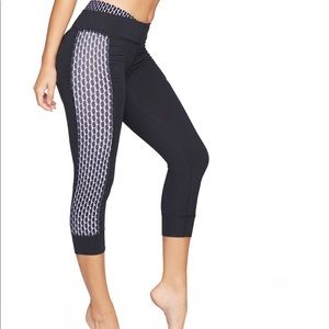 NWT Colosseum women's Eastside Capri "downtown"